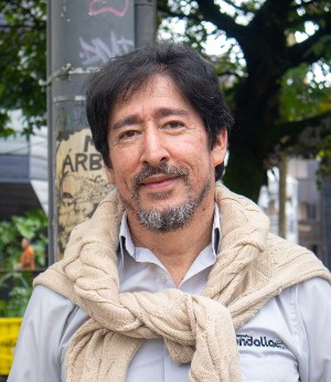 Jhon Jairo Arenas Gil, director de la Pequeña Rondalla Caldense