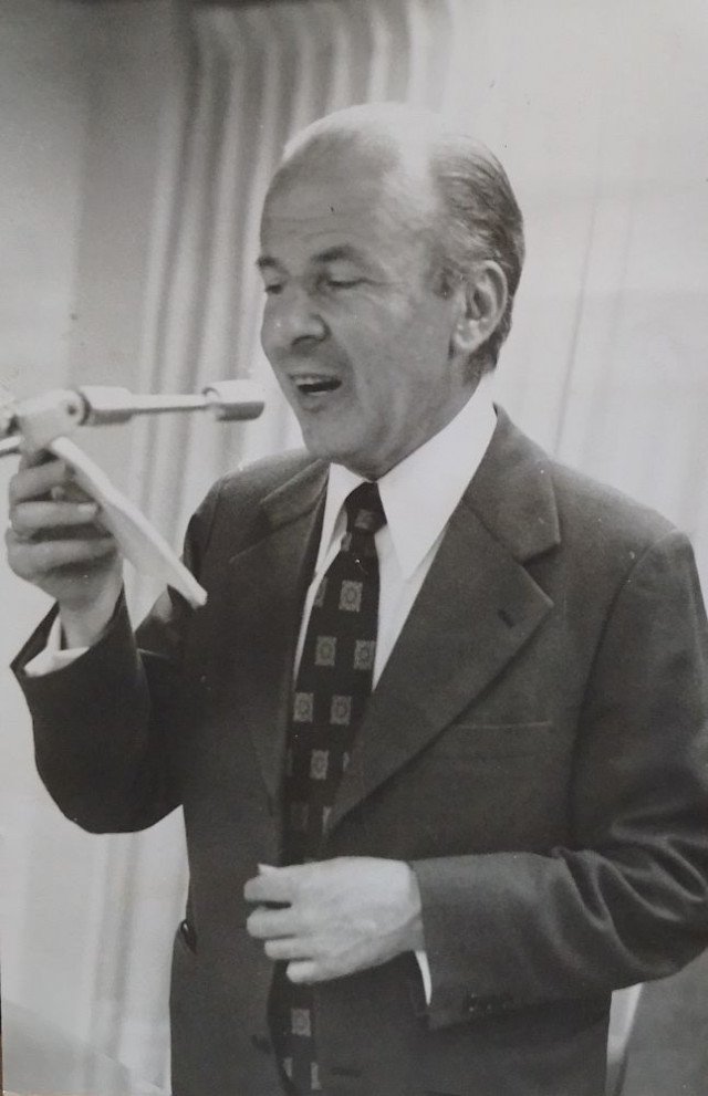 Alberto Mendoza Hoyos