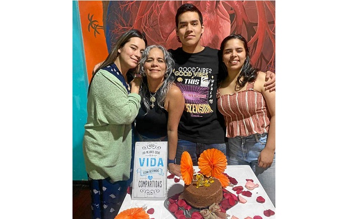 Foto | Archivo Familiar | LA PATRIA A Srimad Bañol su familia le celebró su cumpleaños y lo acompañaron Radha Krishna Bañol, Madhana Sundari Ballestas, el festejado y Maharani Bañol.