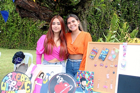 Laura Peñaloza y Karolay Duarte.