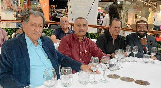 Jairo Cardona Ramírez, José Édgar Rivera Castaño, Luis Alberto Echeverri Gutiérrez y Héctor Bernal.