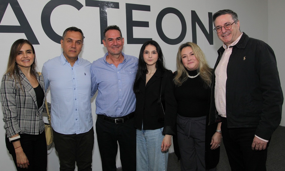 Catalina Gómez, William Guerrero, Elías Heim, Sofía Heim, Sandra Jaramillo y Henry Heim.