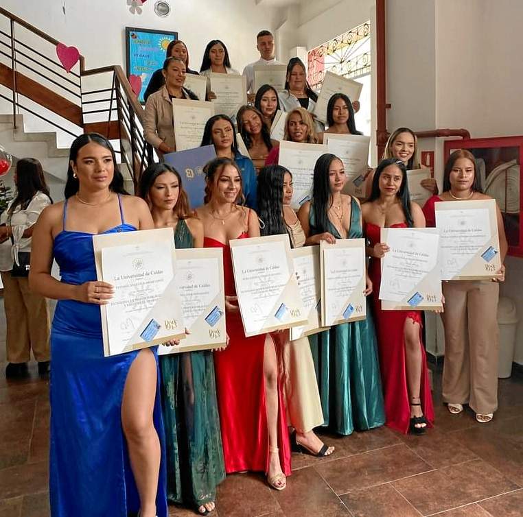 Egresadas del programa de Tecnología en Procesos de Seguridad y Salud en el Trabajo.