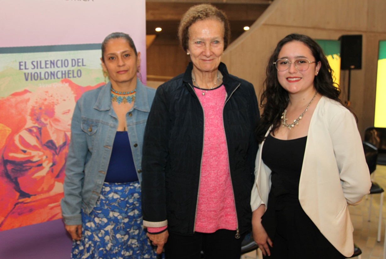 Sandra Lorena Muñoz, Vera Grabe y Manuela Rocha.