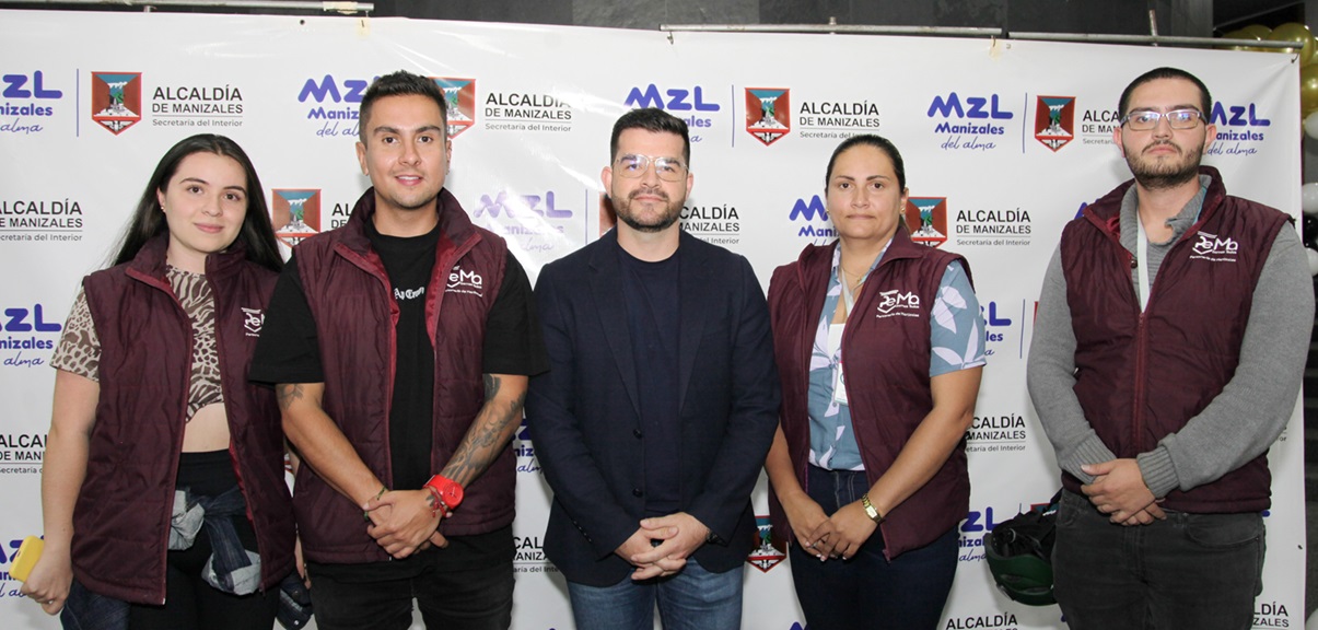 Andrea Gómez, Santiago Osorio, Juan Pablo Osorio, Yuli Paola Zapata y Felipe Montoya.