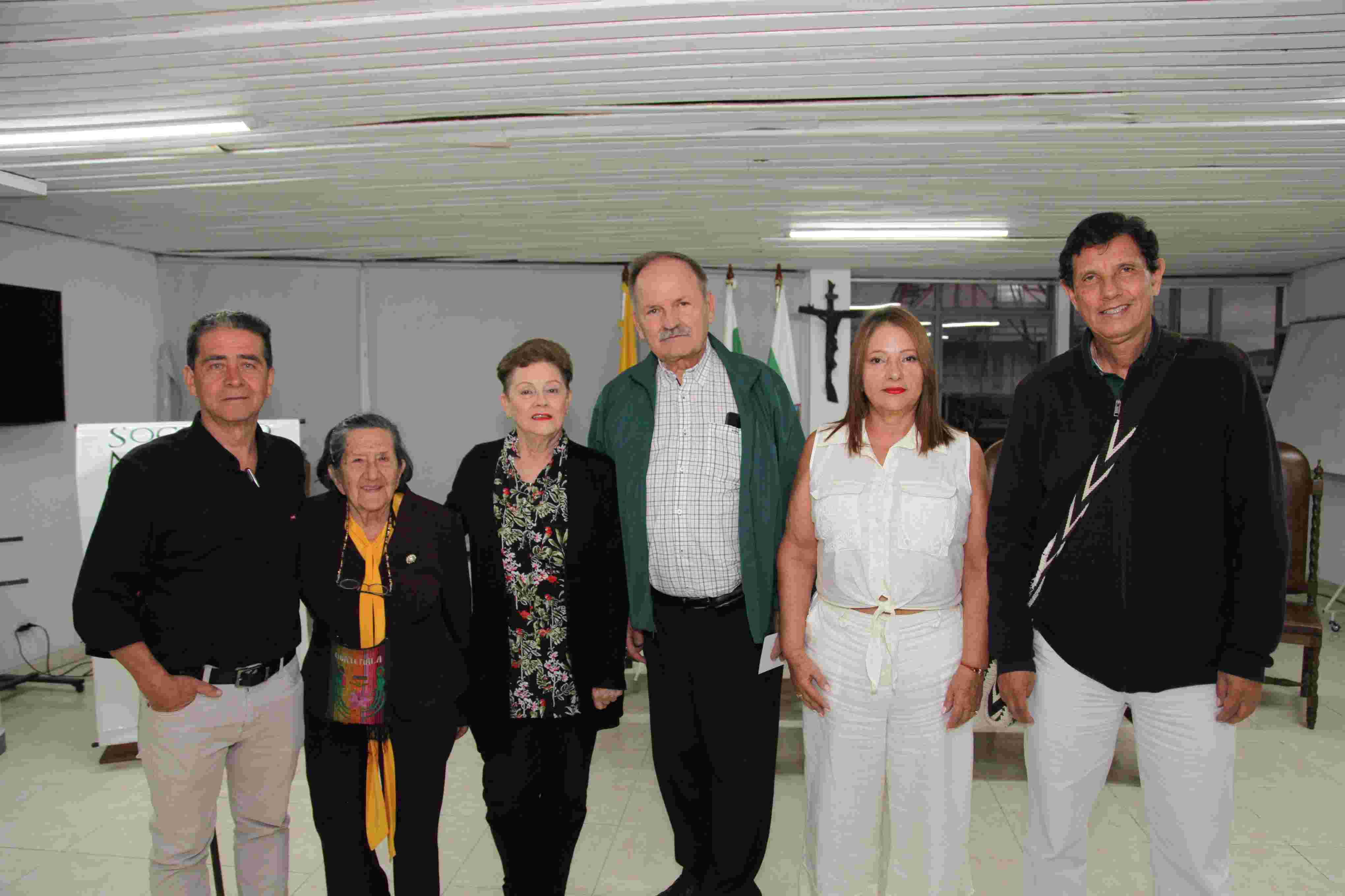 Álvaro Salazar, Dorian Hoyos, Lilia Serna, Gonzalo Duque, María Lourdes Muñoz y Humberto Salazar.