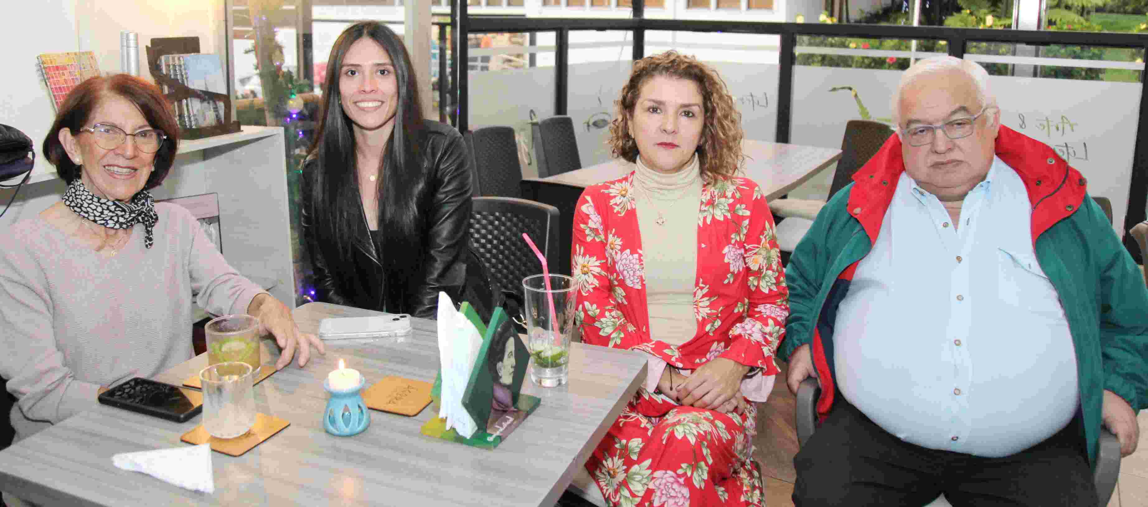Amanda Ortiz, Carolina Sabogal, Ana Muñoz y Jorge Alonso Robledo.