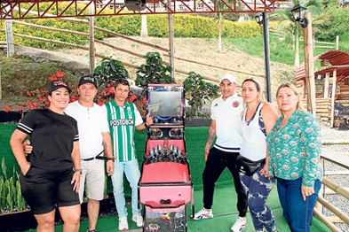 Andrea Marcela Toro, José Edilson Aguirre, Diego Alonso Pulgarín, Cristian Gaviria, Érika Yaneth Toro y Martha Lucía Martínez.