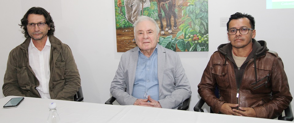 Eduardo Serrano en compañía de Guillermo Londoño y Santiago Cifuentes.