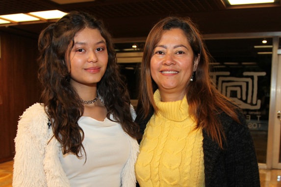 Vanessa Martínez y Clemencia Duque.