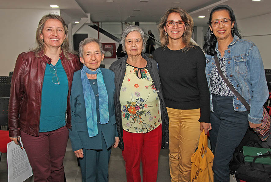 Carmen Elisa Henao, Gabrielina Jiménez, Abigail Peña, Carolina Villada y Adriana Quiceno.