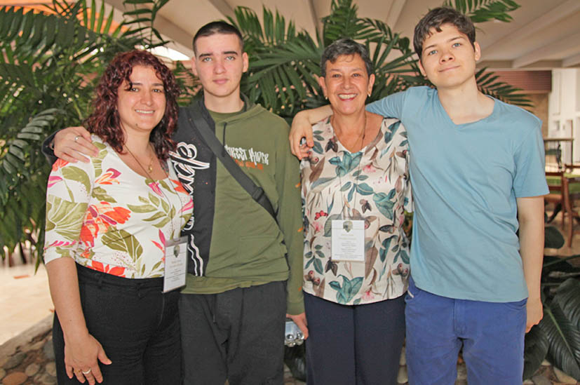 Beatriz Elena González, Juan José Vélez, María Irene Estrada y David Alejandro Ríos.