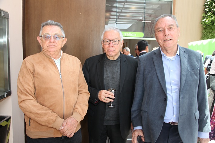 José Luis Zuluaga, José Fernando Rodas y Germán Ríos Martínez.