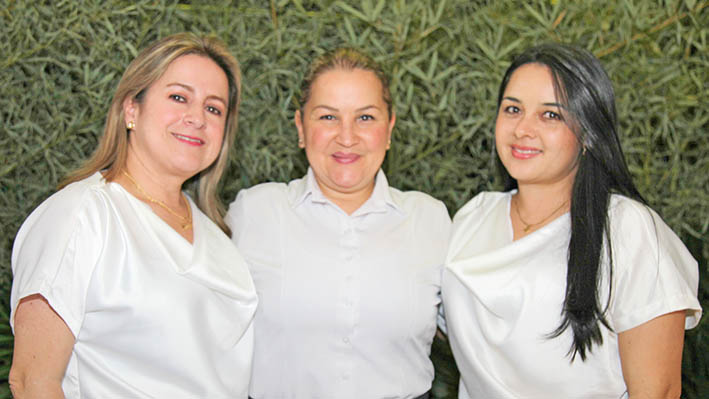 Cristina Restrepo, Sandra Damaris Cañón y Mónica Serna.
