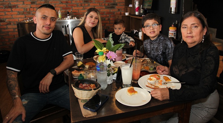 Daniel Gaviria, Lorena Gaviria, Emilio Arias, Juan Martín Gaviria y María Teresa Loaiza.
