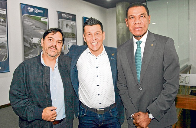 Álvaro Andrés González, Diego Espinosa, y Diego Portacarrero, magistrado del Consejo de Estado.