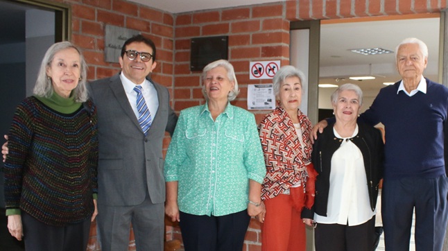 Martha Salazar, William González, Cristina Cardona, Fabiola Ospina, Elba de Ocampo y Gerardo Téllez.