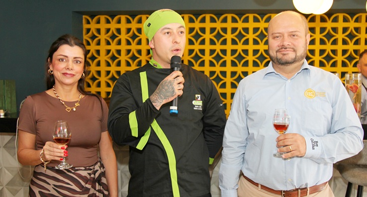 Lina María Arbeláez, Robert Magon y Giancarlo Hincapié.