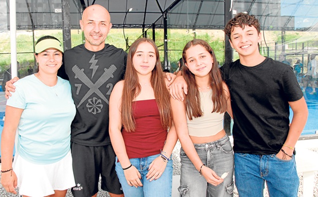Alexandra Molina, Elkin Soto, Laura Soto, Valerie Soto y Agustín Salazar.