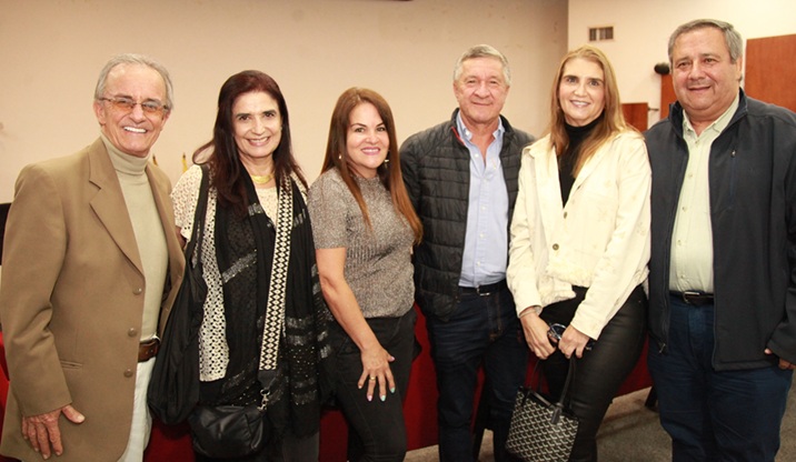 Juan Alberto Ramírez, Liliana Jurado, Rita Mercedes Jiménez, Carlos Uriel Naranjo, Margarita Gómez y Javier Eduardo Gómez.