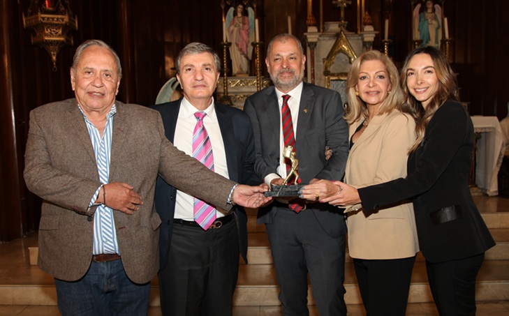 Óscar Tulio Lizcano, Giuseppe Angelillis,  Diego Angelillis, Magnolia Quiceno y Érika Angelillis.