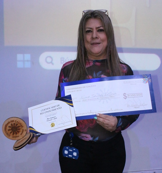 Sonia Sánchez Restrepo, mejor empleada provisional del 2024.