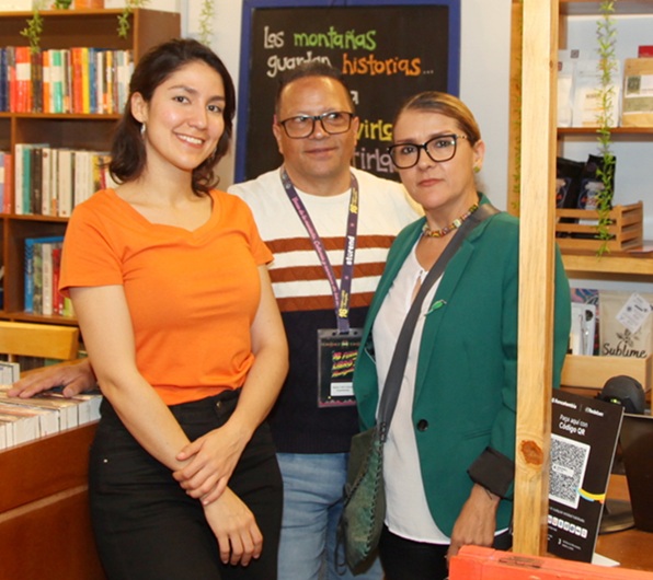 Librería Ágora Café Libro: Alejandra Jiménez, Esaud Forero y Ana Elcy Muñoz.