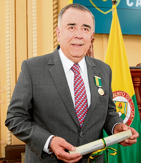 Javier Hernández Bonnet, periodista deportivo