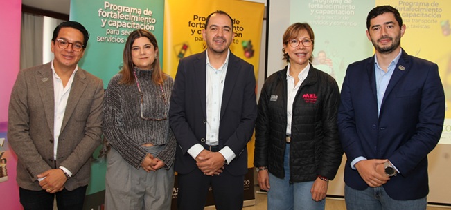 Juan Pablo Alba, Adriana Isaza, Julián Osorio, Gladys Galeano y Daniel Toro.