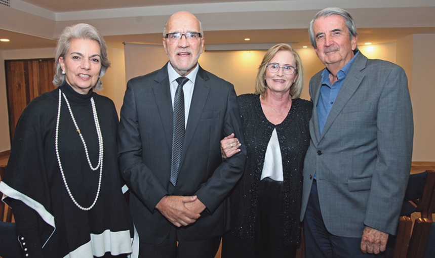Margarita María Gómez de Jaramillo, Óscar Jaramillo Robledo, Olga Lucía Cardona Palacio y Óscar Jaramillo Botero.