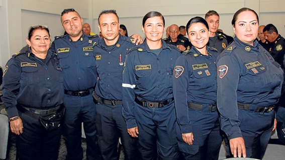 Lina Ramírez, Óscar Muñoz, Cristian Grisales, Sandra Salgado, Andrea Rodas y Paula Díaz.