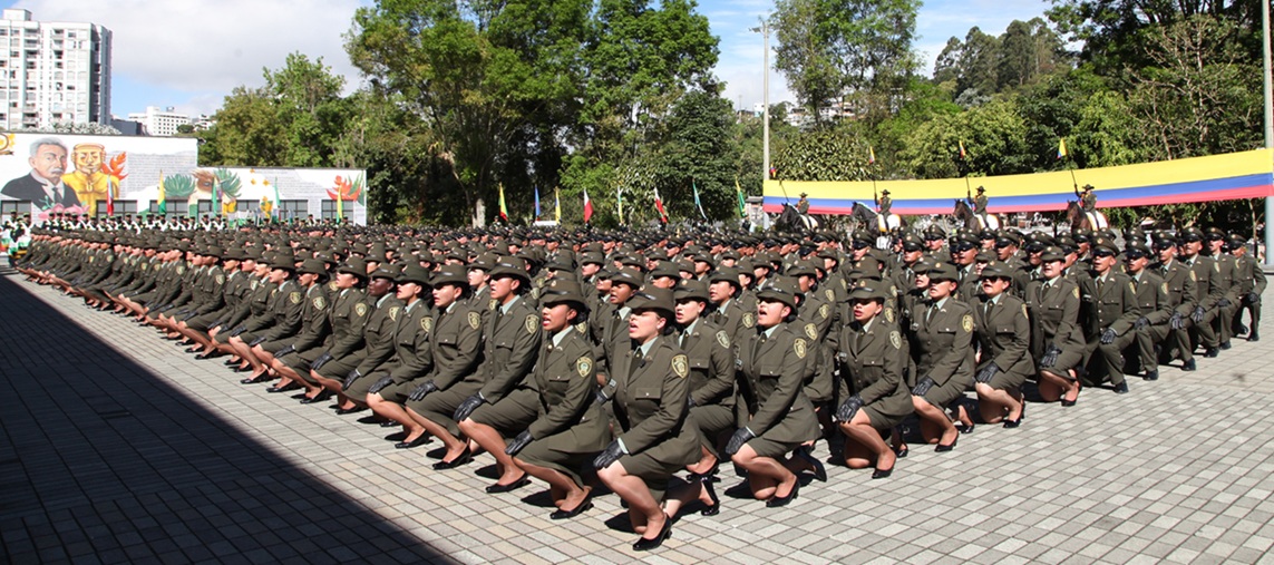 Recibieron su título como carabineros de la Escuela Alejandro Gutiérrez.