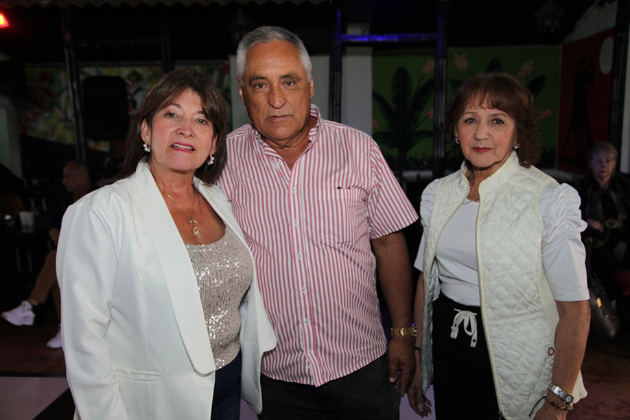 Luz Marina Giraldo, Javier Betancur y Lucrecia Bedoya.