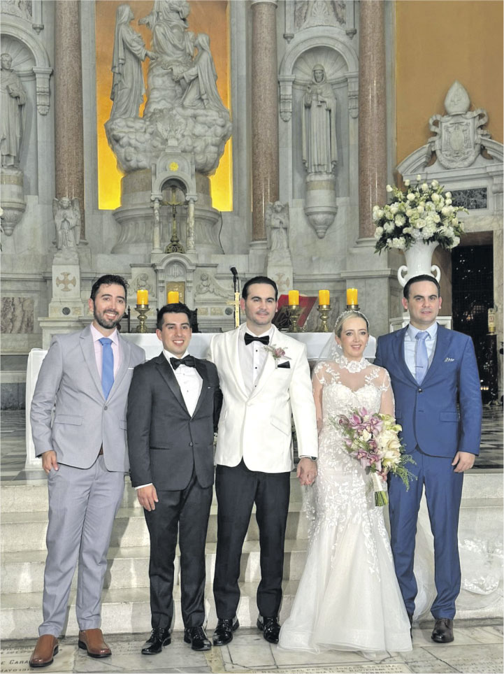 En la foto: Juan José y Jorge Enrique Cárdenas, Carlos y Luz María, Antonio Enrique Gutiérrez Mendiola.
