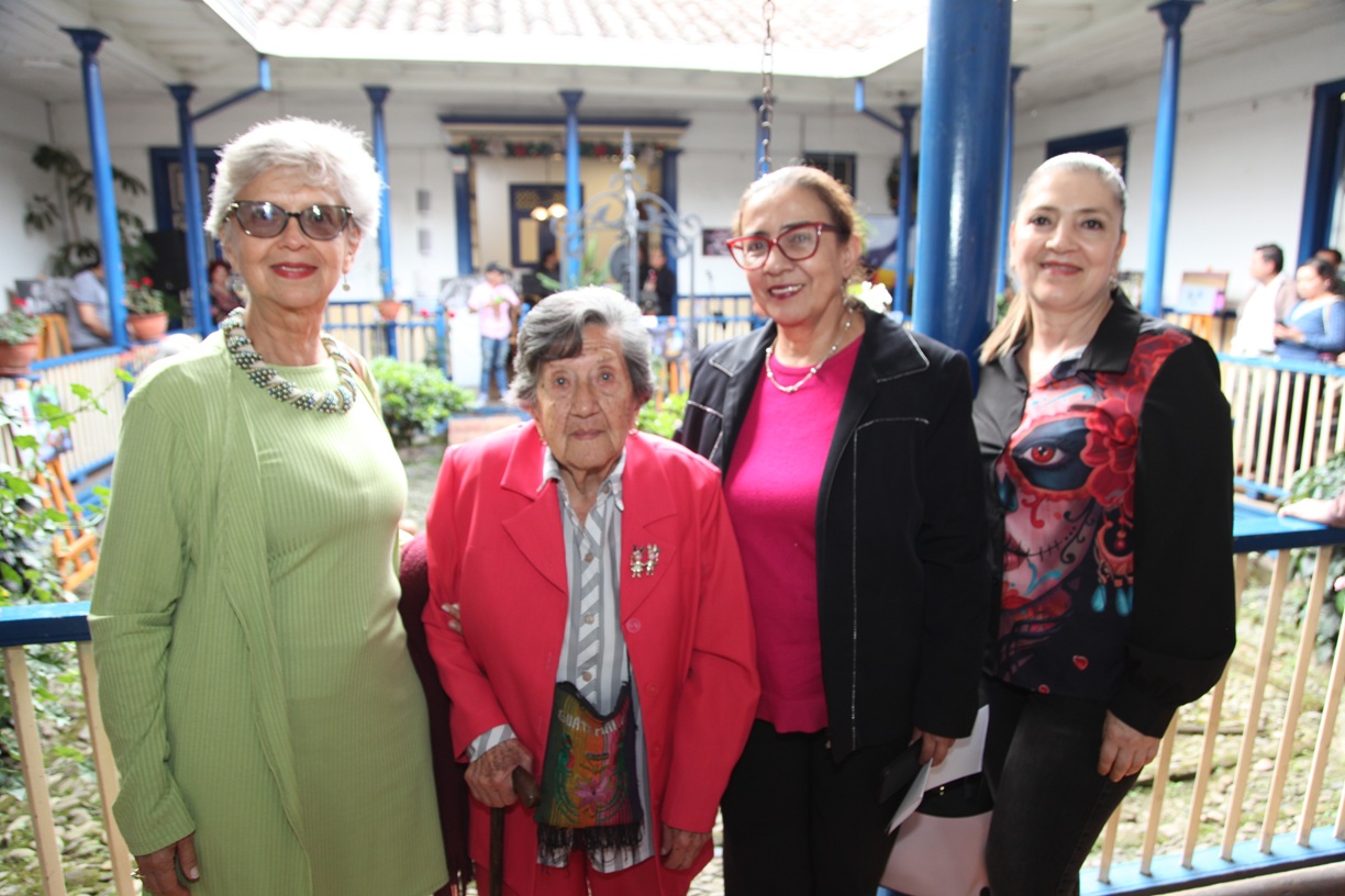Astrid Arboleda, Dorian Hoyos, Luz Elena Castaño y Olga Ocampo.