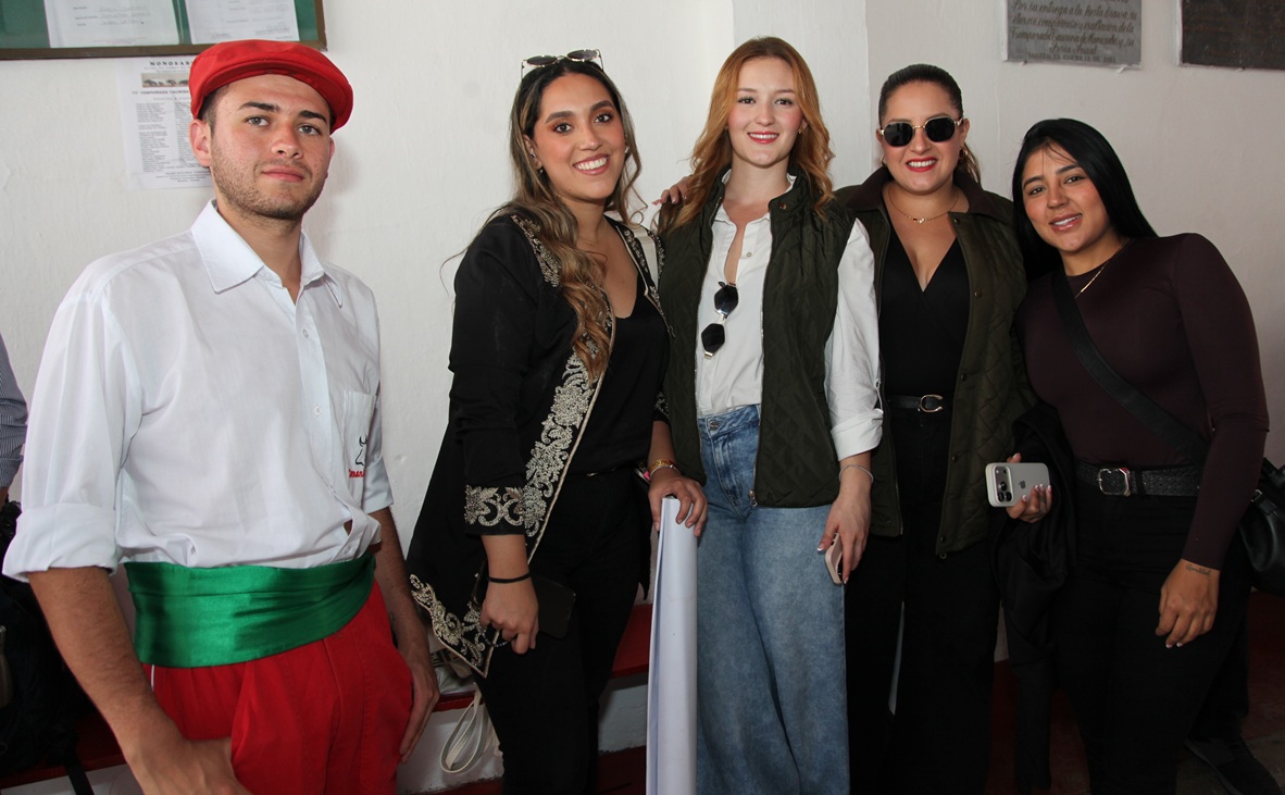 Sergio Jaramillo, Ximena Ardila, Sofía Montoya, Camila Sánchez y Andrea Zapata.
