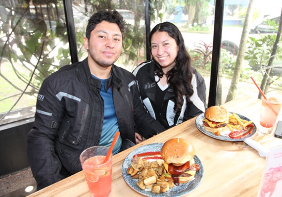 Juan David Contreras y Tatiana Vargas.