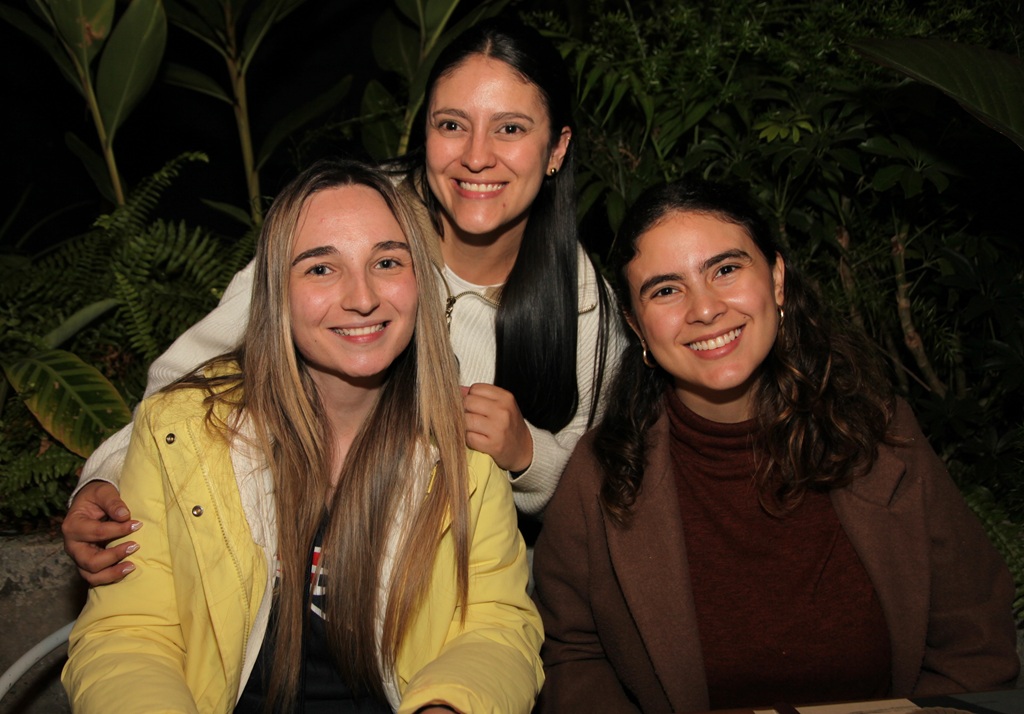 Eugenia Jaramillo Londoño, Alejandra Cano Giraldo Y Laura Marulanda Zuluaga.