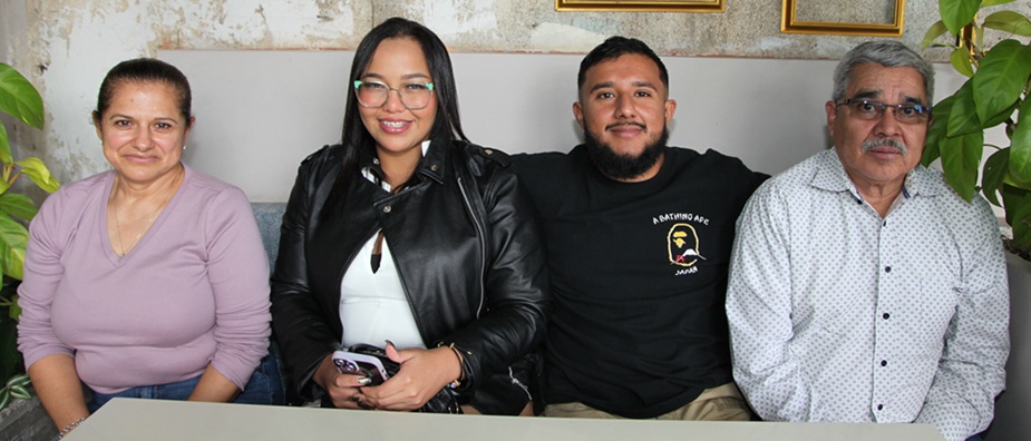 Decire Salas celebró su cumpleaños en compañía de Rebeca Mejía, Brian Mejía y Decire Salas.