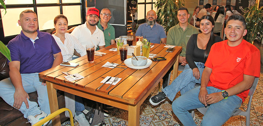 Jorge Iván Alzate, Mónica Ocampo, Sergio Valencia, Ricardo Valencia, Víctor Manuel Valdez, Pablo Osorio, Karol Morales y Juan Manuel Salazar