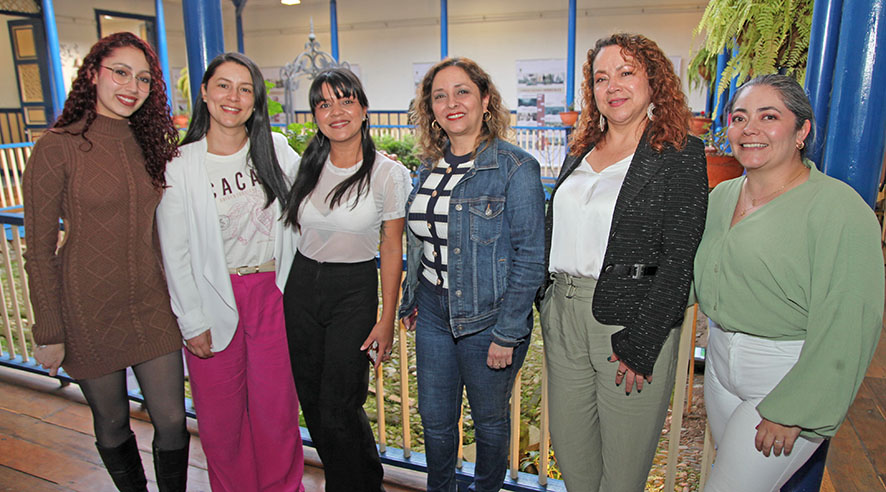 Mariana Marín, Liliana María Sánchez, Alexandra Hoyos, Ana Milena Obando, Damaris Libreros y Natalia Montoya.