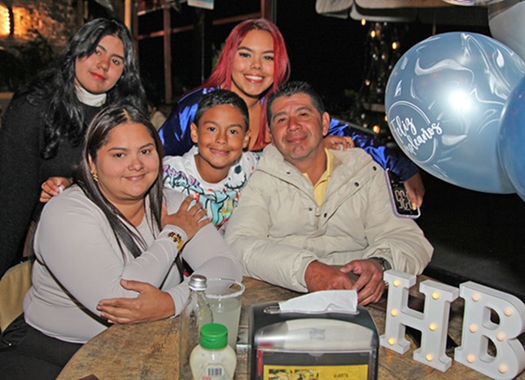 Marly Sandoval, Nicole Alvarado, William Alvarado Pérez,quien celebró su cumpleaños;   Keily Salcedo y José Alvarado Sandoval.