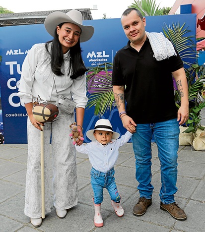 Natalia Molina, Ana Lucía Clavijo y Felipe Molina.
