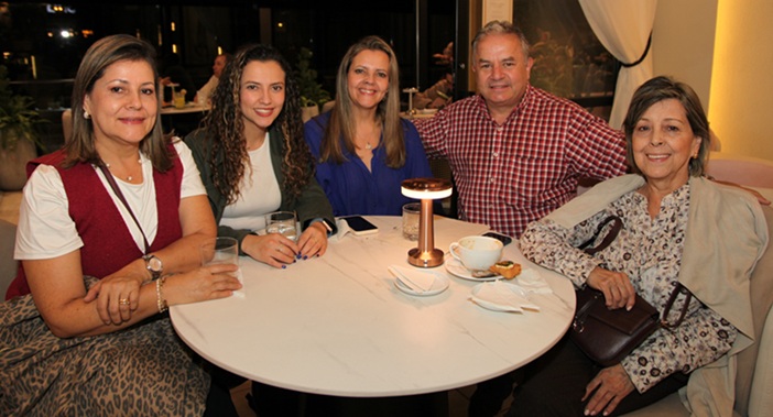 Fotos | Argemiro Idárraga | LA PATRIA Clemencia Giraldo, Alejandra Giraldo, Cristina Giraldo, Jorge Alberto Giraldo y Gloria Giraldo.