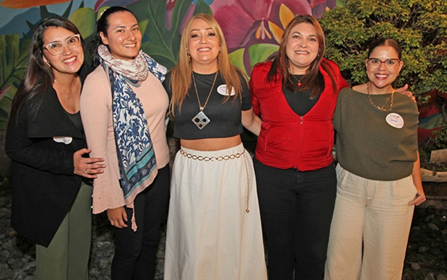 Manuel Noreña, Adriana Alarcón, Olga Caro, Ángela María Ruiz y Mónica Giraldo.