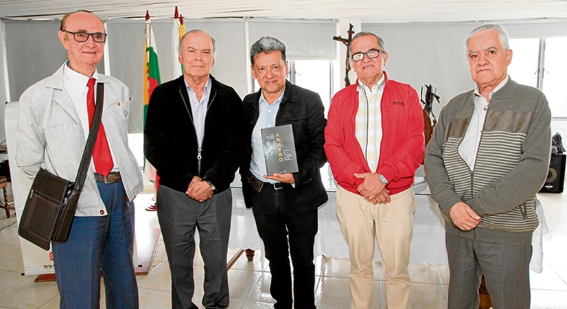 José Ómar Gómez, Albeiro Valencia Llano, Jorge Enrique Grisales, José Miguel Alzate y Fabio Vélez Correa.