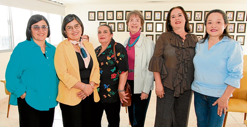 Victoria Peña, Claudia Peña, Dora Inés Ortiz, Lina Ocampo, Luz Estella Muñoz y Constanza Peralta