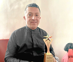 El maestro Holver Mauricio Cardona Aristizábal fue elegido como mejor director del festival.