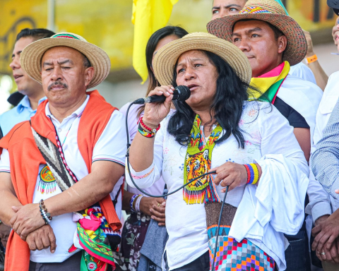 Aída Quilcué dio un discurso en la Media Torta de Chipre, en Manizales, en la tarde es este sábado (18 de abril).
