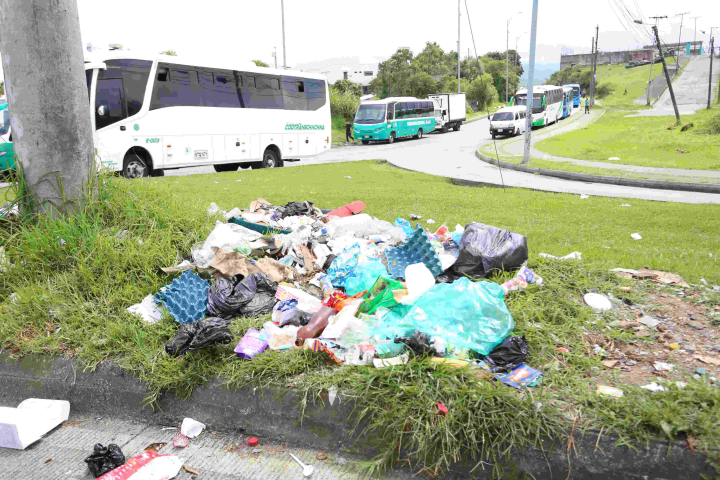Las basuras se tomaron el sector